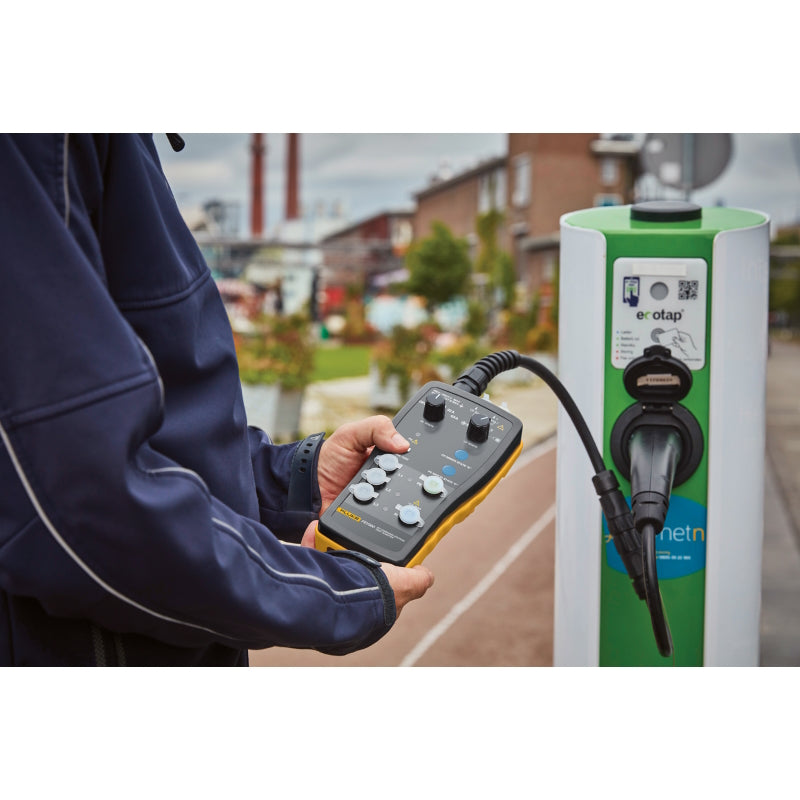 Fluke FEV300, testadaptersats för elbilsladdstationer med typ 2-kontakt